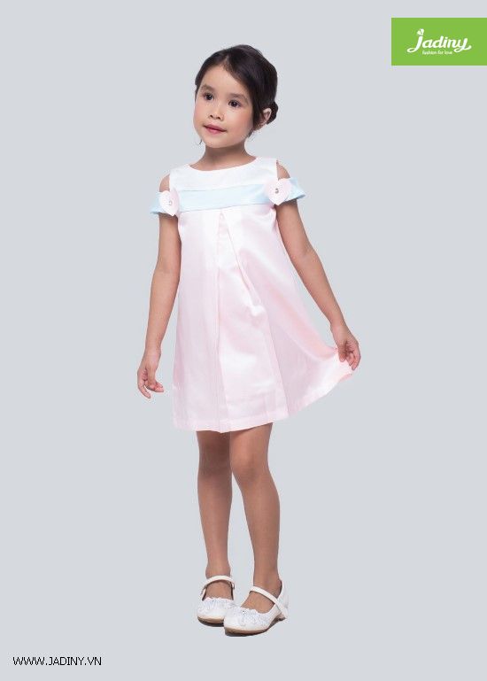 Đầm công chúa đẹp cho bé gái
